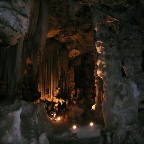 Cango Höhlen
